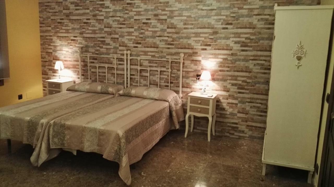 아레나스 데 산 페드로 Casa Tiburcio 아파트 외부 사진